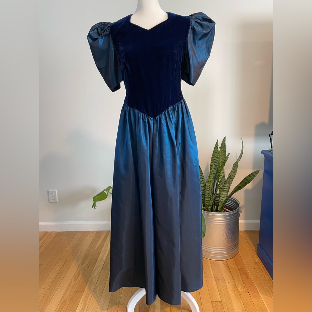 Vintage 80s Alexia Admor princess cut velvet & taffeta evening maxi dress